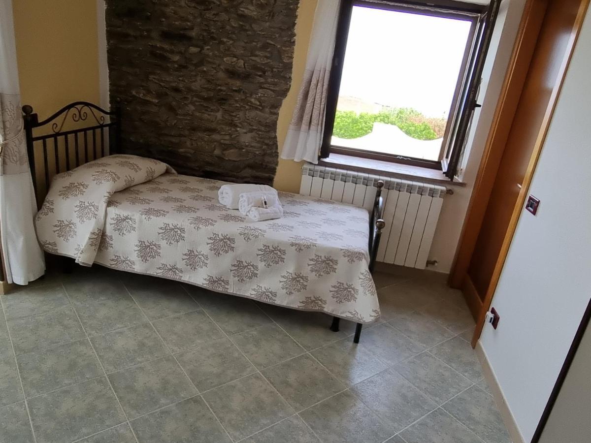 Agriturismo Finagliosu Palmadula Buitenkant foto