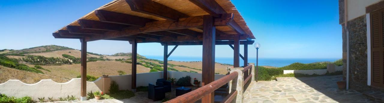 Agriturismo Finagliosu Palmadula Buitenkant foto