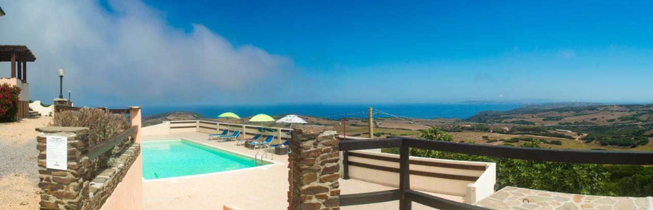 Agriturismo Finagliosu Palmadula Buitenkant foto