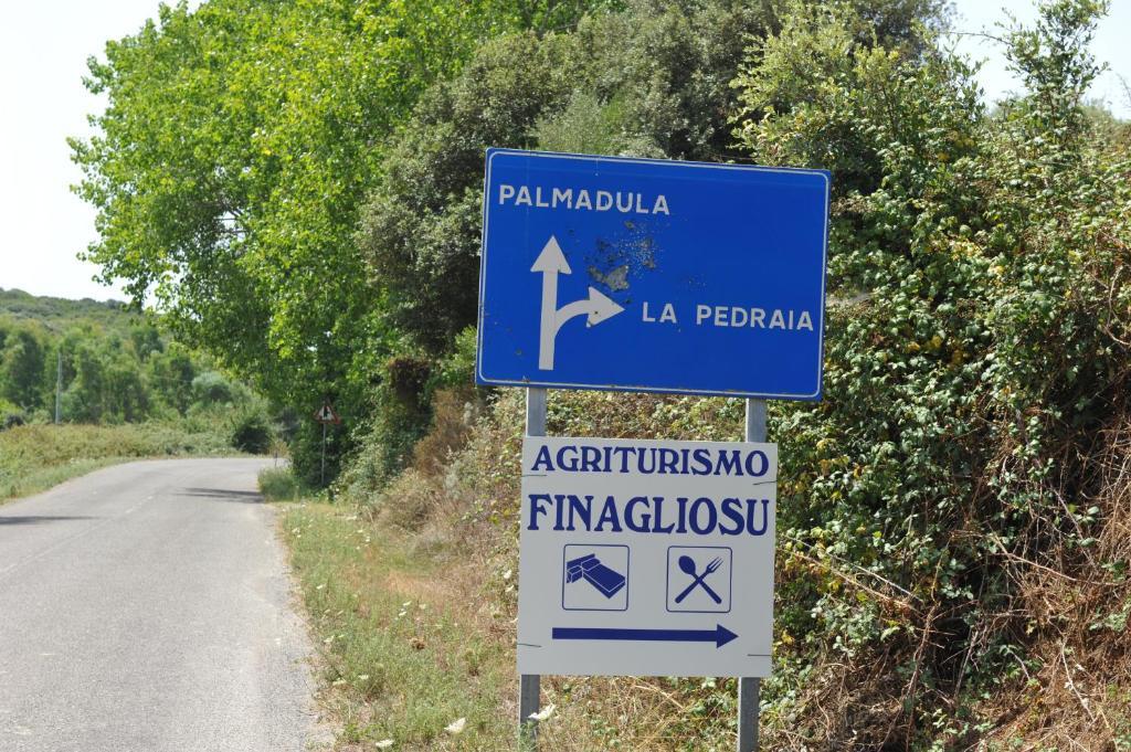 Agriturismo Finagliosu Palmadula Buitenkant foto