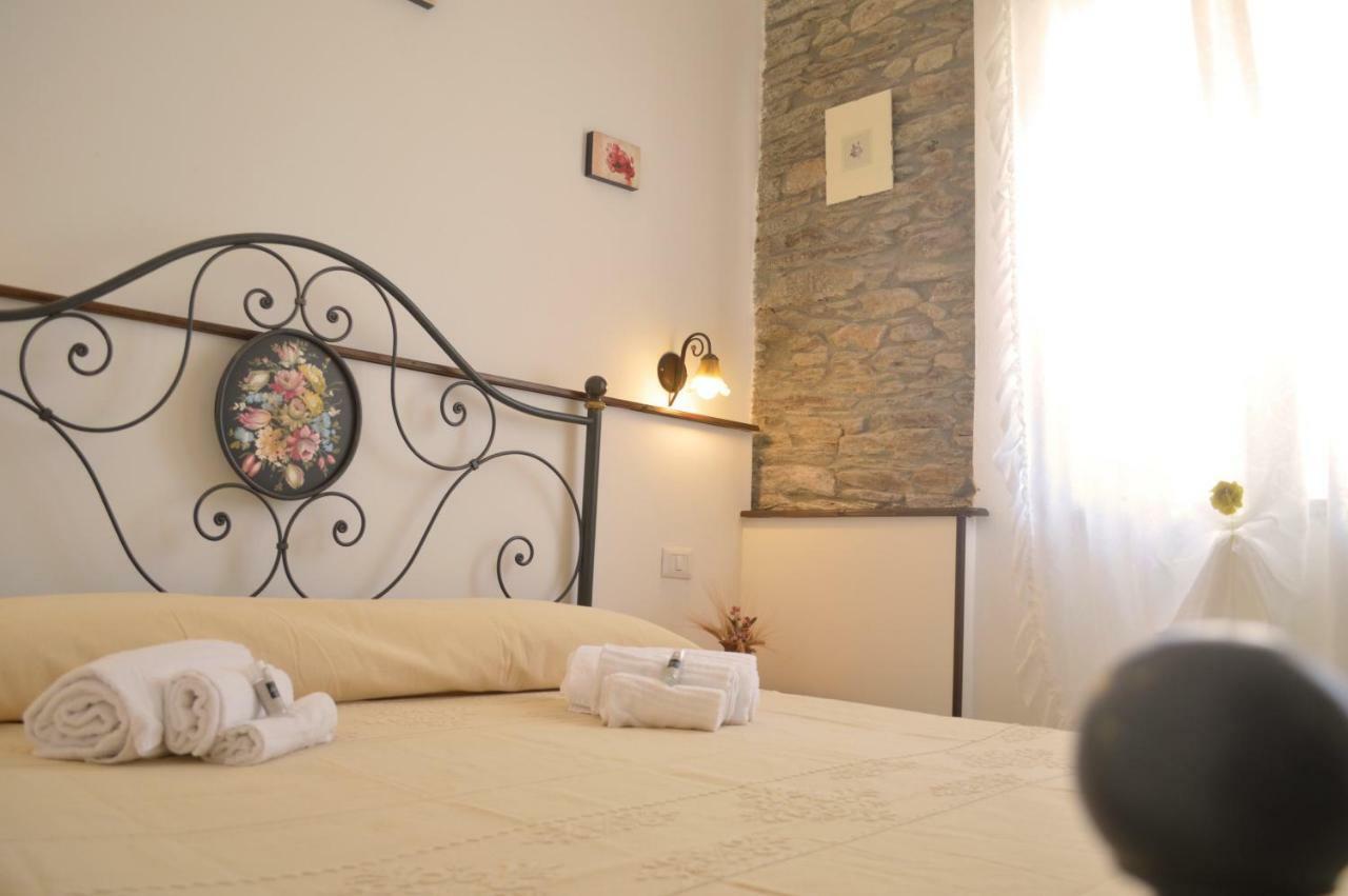 Agriturismo Finagliosu Palmadula Buitenkant foto